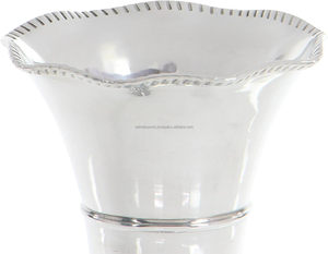 High Standard Shining Finished Traditional Aluminum <b>Vase</b> for Indoor & Outdoor Decorative Metal <b>Vases</b> from Indian Supplier - Product Image 3