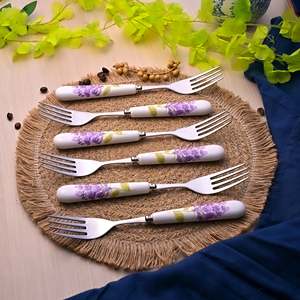 Ensemble de couverts élégants à imprimé lavande, 6 pièces, y compris des fourchettes élégantes - Product Image 1
