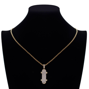 Collier pendentif skateboard en moissanite, pendentif hip-hop, bijoux dorés, bijoux de luxe pour hommes et femmes, streetwear, cadeau - Product Image 3