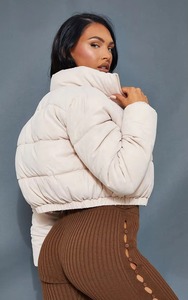 Veste matelassée épaisse à capuche, style mode 2022, logo personnalisé, veste longue en duvet pour femmes - Product Image 3