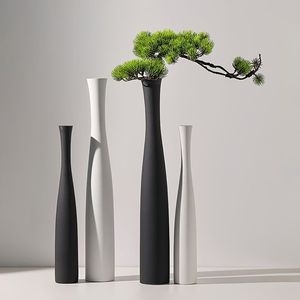 Vase à fleurs en métal de style vintage pour arrangements floraux décoratifs, style classique pour la maison et beauté intérieure intemporelle - Product Image 1