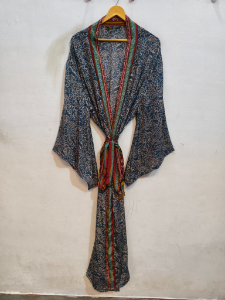 Floral Silk Saree Patchwork <b>Kimono</b> Robe Bikini <b>Cover</b> <b>Up</b> Night Wear Long Robe, Handmade Indian Vintage Recycled Silk Sari <b>Kimono</b>, - Product Image 5