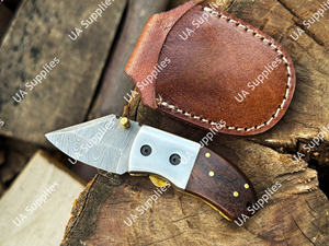 มีดพับขนาดเล็ก 5 นิ้ว ทำจากเหล็กดามัสกัส งานแฮนด์เมด สำหรับตั้งแคมป์ ใบมีดทรงดรอปพอยต์ คมกริบ ระดับมืออาชีพ ด้ามไม้ปักก้า รับผลิตแบบ OEM ราคาประหยัด - Product Image 3