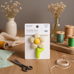 Fleurs en tissu ILAN 9,5 cm, motif à carreaux, décoration artisanale - Product Image 1