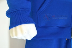 ชุดวอร์มกีฬาฤดูหนาวสีน้ำเงินรอยัล ผ้าฟลีซหนานุ่ม เสื้อฮู้ดจ็อกเกอร์ ผ้าฝ้ายออร์แกนิค 100% ป้องกันการหดตัว ป้องกันการยับ รับสกรีนโลโก้ - Product Image 5