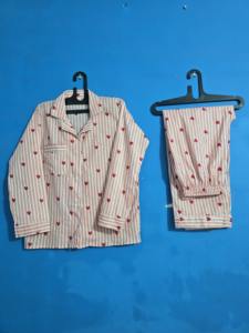 Conjunto de pijama indio de algodón hecho a mano con estampado floral, traje de noche indio, ropa de dormir de algodón. - Product Image 4