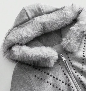 Blouson court zippé Y2K personnalisé pour femme, en polaire à capuche fourrée, clouté et à rivets, chaud pour l'hiver, style streetwear - Product Image 3
