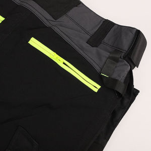 กางเกงทำงานผู้ชาย RICSA INTERNATIONAL รุ่น Heavy Duty Hi Visibility ผ้าโพลีเอสเตอร์ ทนทานต่อการเสียดสี สะท้อนแสง ได้รับการรับรองมาตรฐาน CE ป้องกันการบาดจากเข็ม - Product Image 4