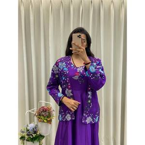 ชุดราตรีผู้หญิงดีไซเนอร์และเสื้อโคติสวยงามสำหรับงานปาร์ตี้ - Product Image 4