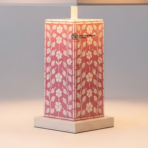Lampe élégante en os rose incrusté |   Lampe de table florale faite à la main pour la décoration moderne de la maison - Product Image 5