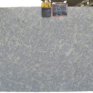 Azulejos de encimera de granito blanco Cachemira pulido directo de la India y losas grandes para villas modernas Diseño duradero - Product Image 4