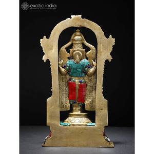 Statue de Lord Venkateshvara Tirupati Balaji de 11 pouces debout sur le trône de Kirtimukha avec sculpture de travail en incrustation de laiton complexe - Product Image 4