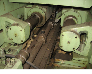 เครื่องรีดเกลียวสำหรับการรีดเกลียวภายนอกที่มีความแม่นยำสูงและการขึ้นรูปโลหะ - Product Image 3