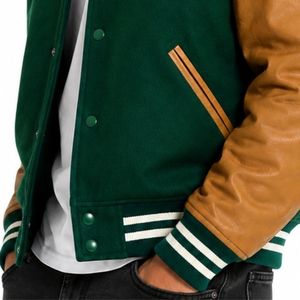 Chaqueta Varsity Premium para Hombre, Tela Suave, Mangas de Cuero PU Hechas a Medida, Ajuste Cómodo, Prenda Casual de Otoño de Calidad - Product Image 6