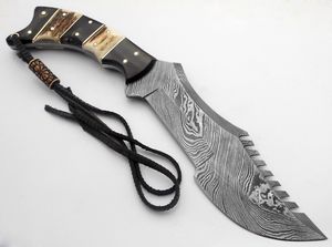 Couteau de chasse Damas de qualité supérieure, fait main, en acier Damas, avec manche en os. - Product Image 2