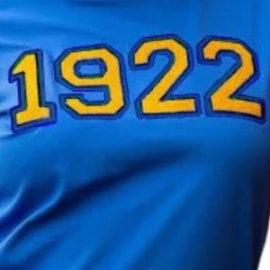 Camiseta Azul Rey 1922 para Mujer, Camiseta de Hermandad Griega, Diseño Azul y Dorado, Informal, para Uso Diario, Ajuste Cómodo - Product Image 3