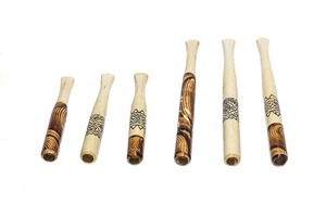 Pipe à tabac en bois naturel de style classique, fabriquée à la main, écologique et durable - Product Image 4