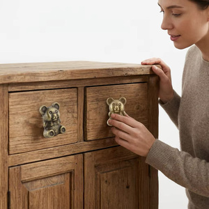 Poignée de tiroir en fonte en forme de bébé panda, poignée de meuble, décoration de la maison et du bureau, design moderne, durable, écologique, installation facile - Product Image 2