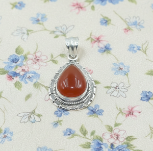 Colgante de Lágrima Hecho a Mano en Plata de Ley 925 con Piedra Preciosa Cornalina Natural, Diseño Étnico Vintage, Regalo de Joyería para Mujer, Unisex, Él, Ella - Product Image 5