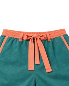 Ensemble décontracté d'été pour homme : débardeur sans manches et short en coton vert sarcelle avec bordure orange corail et cordon de serrage – Ensemble deux pièces - Product Image 5
