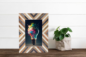 Cadre photo vertical en résine écologique avec impression en relief, motif chevron gris et blanc - Product Image 3