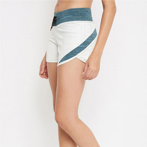Shorts Ligeros y Transpirables de Alta Calidad para Mujer, Hechos de Algodón Personalizables para Venta en Línea - Product Image 3