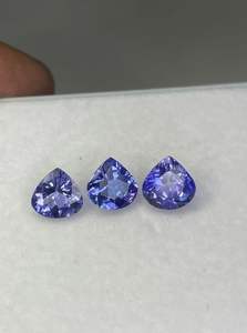 แทนซาไนต์ทรงหัวใจขนาด 6 มม. แบบเจียระไนธรรมชาติ เกรด AA จำนวนมาก - Product Image 4