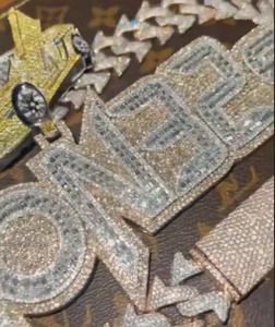 Pendentif personnalisé avec nom en lettres serties de diamants, argent 925, pendentif en moissanite VVS, bijoux hip hop, collier avec pendentif lettre initiale personnalisée - Product Image 4