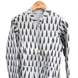Chaquetas de Tela con Estampado de Bloques Personalizadas de Alta Calidad, con Acolchado de Algodón, Diseño Nehru con Botones, Abrigo Cálido de Invierno para Mujer - Product Image 3