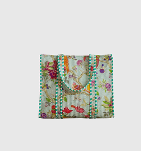 Bolso de mano bohemio de algodón floral con pájaros bordados y asas a rayas para compras y viajes - Product Image 1