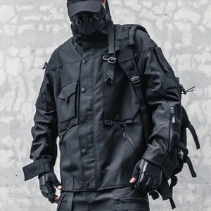 Veste technique pour homme, légère et facile à porter, avec une silhouette structurée. - Product Image 2