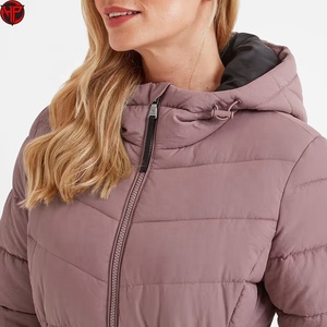 Chaqueta acolchada con capucha para mujer, abrigo de invierno con relleno alternativo al plumón, con cordón ajustable, longitud regular, ropa de exterior, chaqueta tipo burbuja para mujer - Product Image 4