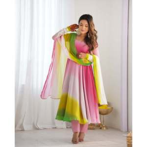 Magnifique robe Anarkali violette NKB avec pantalon et dupatta pour les fêtes, taille XS, Salwar Kameez en polyester, impression numérique - Product Image 4