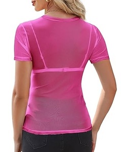 เสื้อยืดตาข่ายแขนสั้นทรงปกติสำหรับผู้หญิง ระบายอากาศได้ดี เซ็กซี่ เหมาะสำหรับใส่ไปคลับ ปาร์ตี้ ทรงเข้ารูป สีชมพู ผ้าตาข่ายบาง โปร่งใส - Product Image 4