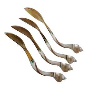 Hand Carved <b>Shell</b> Spoon Set With Long Handle Vintage Design Creative Natural Pattern <b>Mirror</b> Polish Finish - Product Image 4