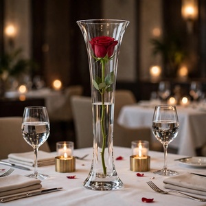 Grand vase à fleurs en verre transparent, centre de table minimaliste pour mariage - Product Image 1