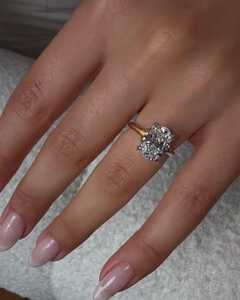Bague de fiançailles solitaire minimaliste en or massif 14 carats avec diamant ovale de 2,50 carats cultivé en laboratoire, alliances d'anniversaire de mariage, vente en gros - Product Image 4