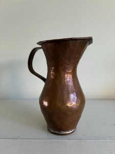 Carafe à eau vintage en cuivre résistante à l'eau, finition lisse durable, écologique, capacité 1,8 L pour boissons, prix d'usine en gros - Product Image 3