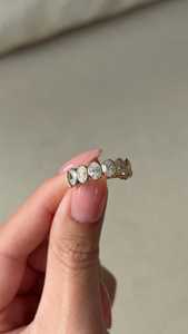 แหวนเพชรทรงรีแบบฝังขอบ แหวนแต่งงานเพชรแล็บสำหรับผู้หญิง แหวนทอง 14k ทรงรีครึ่งวงแบบฝังเพชรแล็บ - Product Image 3