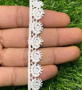 Dentelle en coton GPO importée avec une finition soignée et une qualité de tissu durable pour les marques de mode. - Product Image 3