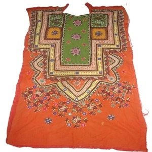 Blusa Étnica Baloch Vintage Tribal Banjara de Algodón con Manga Corta, Bordado, Espejo y Apliques, Última Moda Tradicional Musulmana - Product Image 1