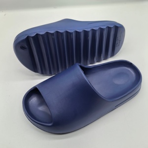 En stock – Vente en gros – Chaussons d'été pour la maison – Hommes, femmes, unisexe – Claquettes de salle de bain à plateforme épaisse – Sandales décontractées - Product Image 6