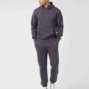 Ensemble de survêtements oversize deux pièces pour hommes : sweat à capuche personnalisé et pantalon large à jambes droites - Product Image 1