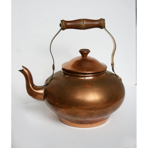 Bouilloire en cuivre élégante avec poignée et couvercle, bienfaits ayurvédiques pour la santé, pour la cuisine à domicile, service de thé et de café sur la table - Product Image 4