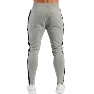 Pantalones Deportivos Grises para Hombre con Cintura Elástica y Cordón Ajustable, con Franjas Laterales Negras, Pantalones Deportivos Casuales de Punto para Otoño - Product Image 2