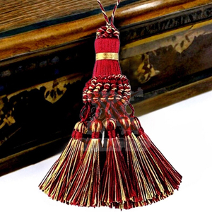 Grossiste en pompons de cérémonie sur mesure, en polyester/nylon, de haute qualité, nouvelle arrivée - Product Image 4