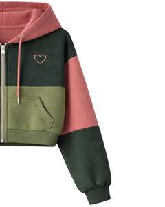 Ensemble décontracté deux pièces pour femme : crop top zippé à capuche et short cargo, coloris vert foncé et rose poudré, vente en gros - Product Image 4