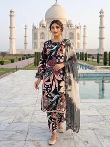 Ensemble prêt-à-porter entièrement cousu : haut en mousseline imprimé avec broderie et découpe de designer, pantalon imprimé et dupatta en organza. - Product Image 1