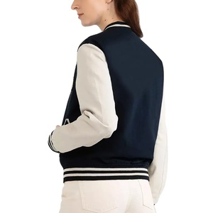 Veste universitaire en laine pour femmes avec manches en cuir imprimé lettres brodées taille XL vestes universitaires recadrées en gros 2026 - Product Image 5
