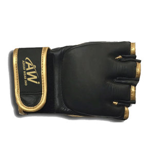 ถุงมือ MMA แบบมีแผ่นรองประสิทธิภาพสูงสำหรับการต่อสู้ในกรง อุปกรณ์ฝึกซ้อมกีฬาที่ออกแบบตามหลักสรีรศาสตร์ - Product Image 4